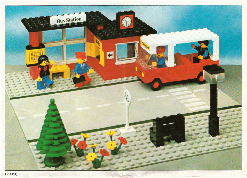 LEGO City 379 - Bus Station With instructions - No box - Authentic LEGO Set Main Image