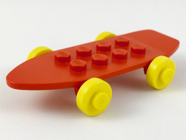 LEGO 2146c01 Fabuland Skateboard with Yellow Wheels and Axles - Main Product Image