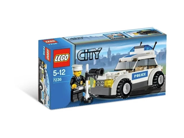 LEGO City 7236 - Police Car - Black/Green Sticker Version - Authentic LEGO Set Main Image