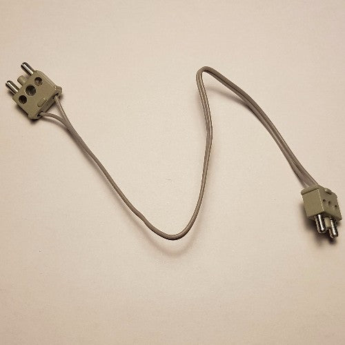 LEGO 766c28 Electric, Wire 12V / 4.5V with 2 Leads, 28 Studs (22cm) Long with 2 Light Gray Electric, Connector, 2-Way Male Squared Narrow Long with Center Post - Main Product Image