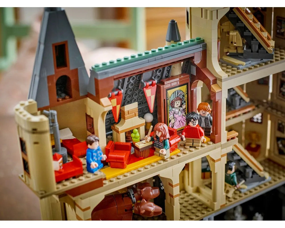 LEGO Harry Potter 76454 - Hogwarts Castle: The Main Tower - Authentic LEGO Set Image 23
