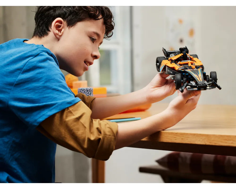 =LEGO Technic 42169 - NEOM McLaren Formula E Team - Authentic LEGO Set Image 10