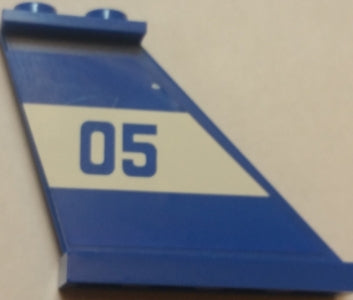 LEGO 2340pb062R Tail 4 x 1 x 3 with  &#39;05&#39; on White Background Pattern on Right Side (Sticker) - Set 60045 - Main Product Image