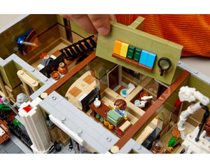 LEGO Creator 10326 - Natural History Museum - Authentic LEGO Set Image 7