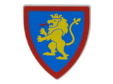 LEGO 3846pb064 Minifigure, Shield Triangular Short with Yellow Lion Standing with Raised Foot on Blue Background with Red Border Pattern - Main Product Image