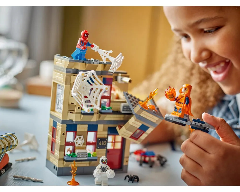 LEGO Super Heroes 76317 - Peter Parker's Apartment - Authentic LEGO Set Image 6