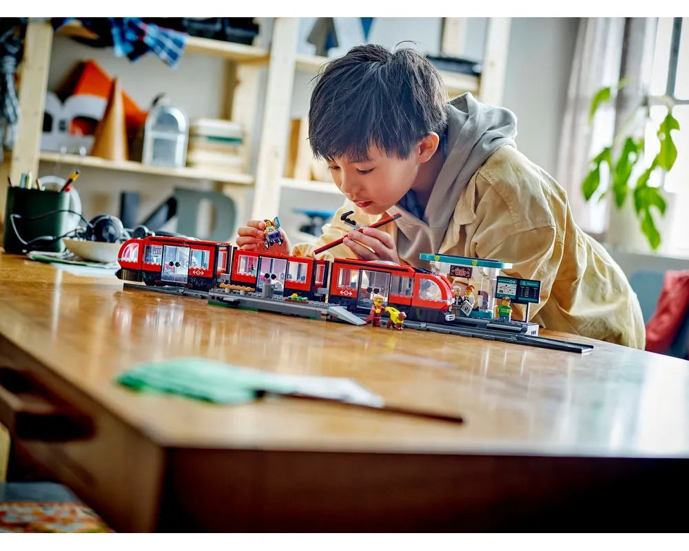LEGO City 60423 - Downtown Streetcar - Authentic LEGO Set Image 9