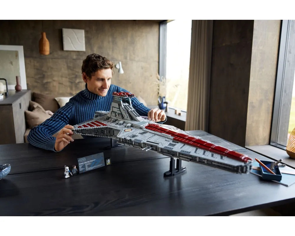 LEGO Star Wars 75367 - Venator-Class Republic Attack Cruiser - UCS - Authentic LEGO Set Image 12