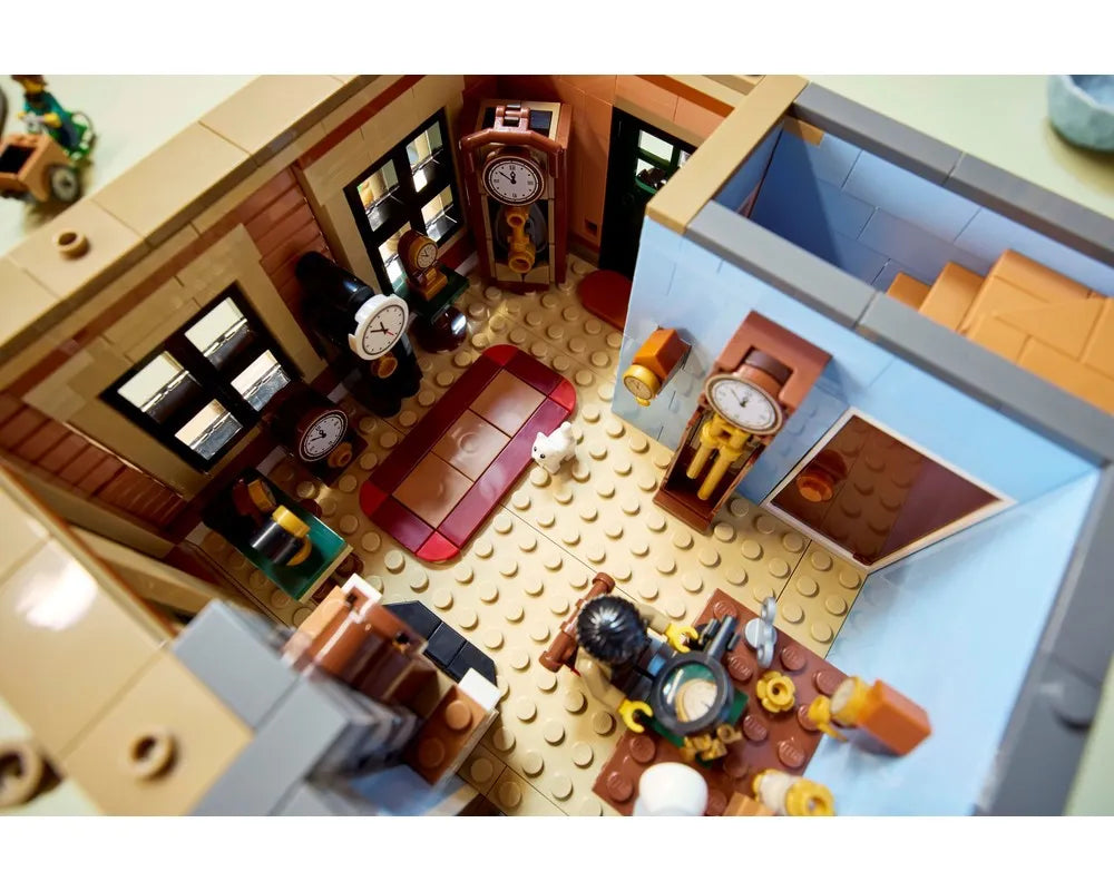 LEGO Creator 10350 - Tudor Corner - Authentic LEGO Set Image 14