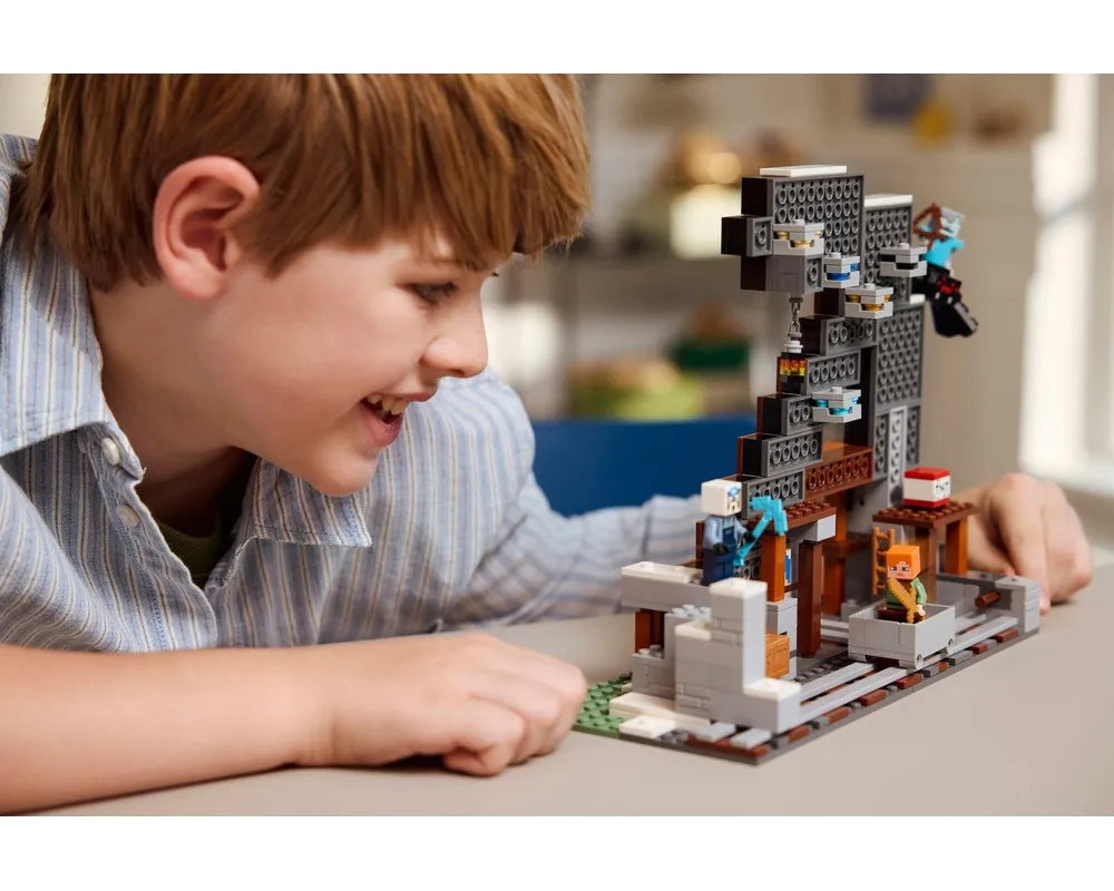 LEGO Minecraft 21277 - The Pickaxe Mine - Authentic LEGO Set Image 20