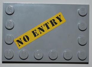 LEGO 6180pb046 Tile, Modified 4 x 6 with Studs on Edges with Black 'NO ENTRY' on Yellow Background Pattern (Sticker) - Set 8199 - Main Product Image
