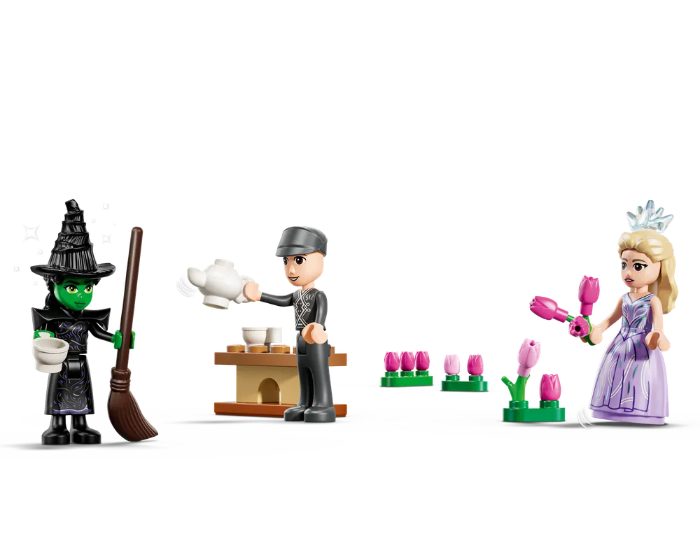 LEGO Wicked 75690 - Glinda & Elphaba Visit Munchkinland - Authentic LEGO Set Image 3