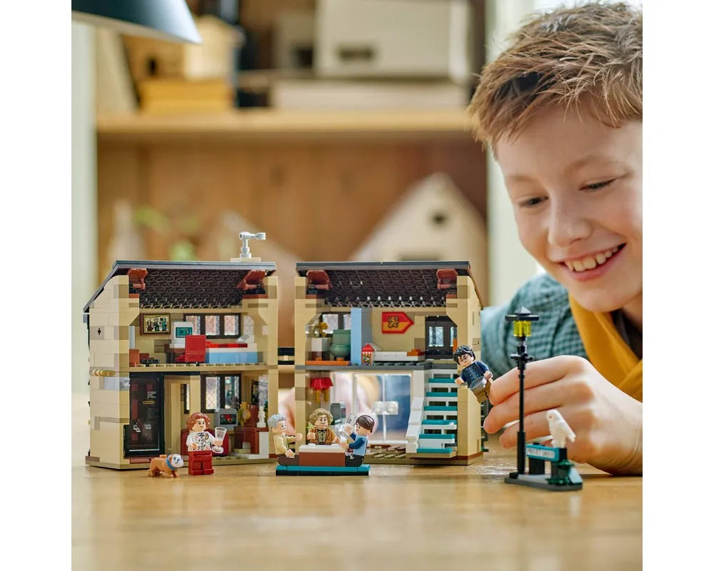 LEGO Harry Potter 76451 - Privet Drive: Aunt Marge's Visit - Authentic LEGO Set Image 19