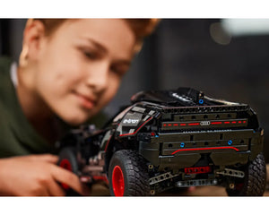 LEGO Technic 42160 - Audi RS Q e-tron - Authentic LEGO Set Image 10