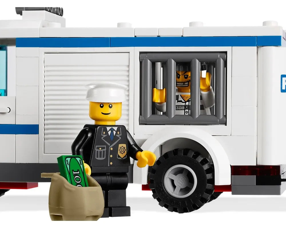 LEGO City 7286 - Prisoner Transport - Authentic LEGO Set Image 5