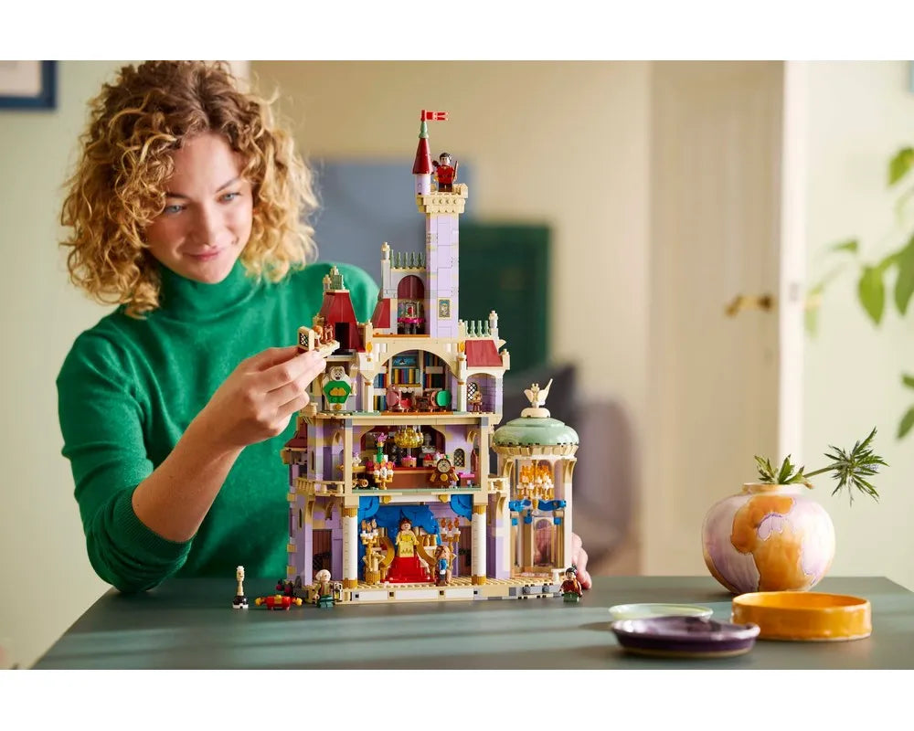 LEGO Disney 43263 - Beauty and the Beast Castle - Authentic LEGO Set Image 8