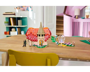LEGO Wicked 75690 - Glinda & Elphaba Visit Munchkinland - Authentic LEGO Set Image 6