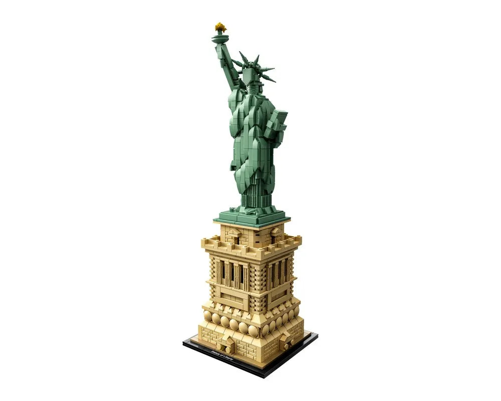 LEGO Architecture 21042 - Statue of Liberty - Authentic LEGO Set Image 2