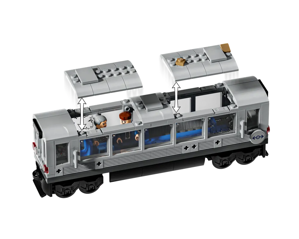 LEGO Super Heroes 76321 - Spider-Man vs. Doc Ock Subway Train Scene - Authentic LEGO Set Image 3