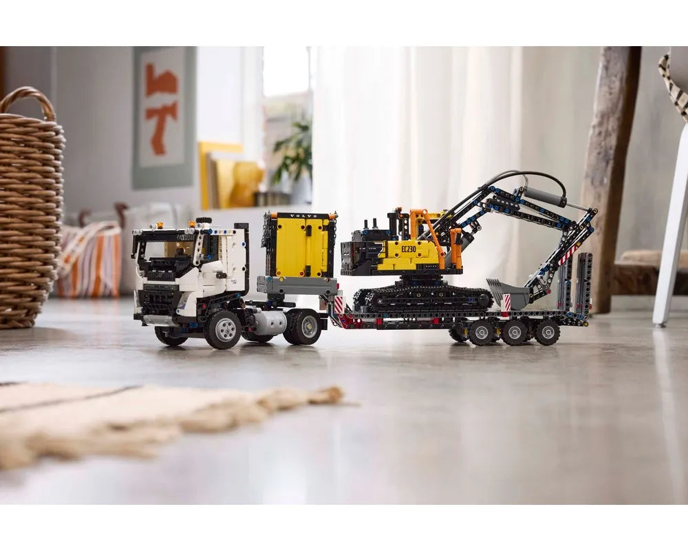 LEGO Technic 42175 - Volvo FMX Truck & EC230 Electric Excavator - Authentic LEGO Set Image 4