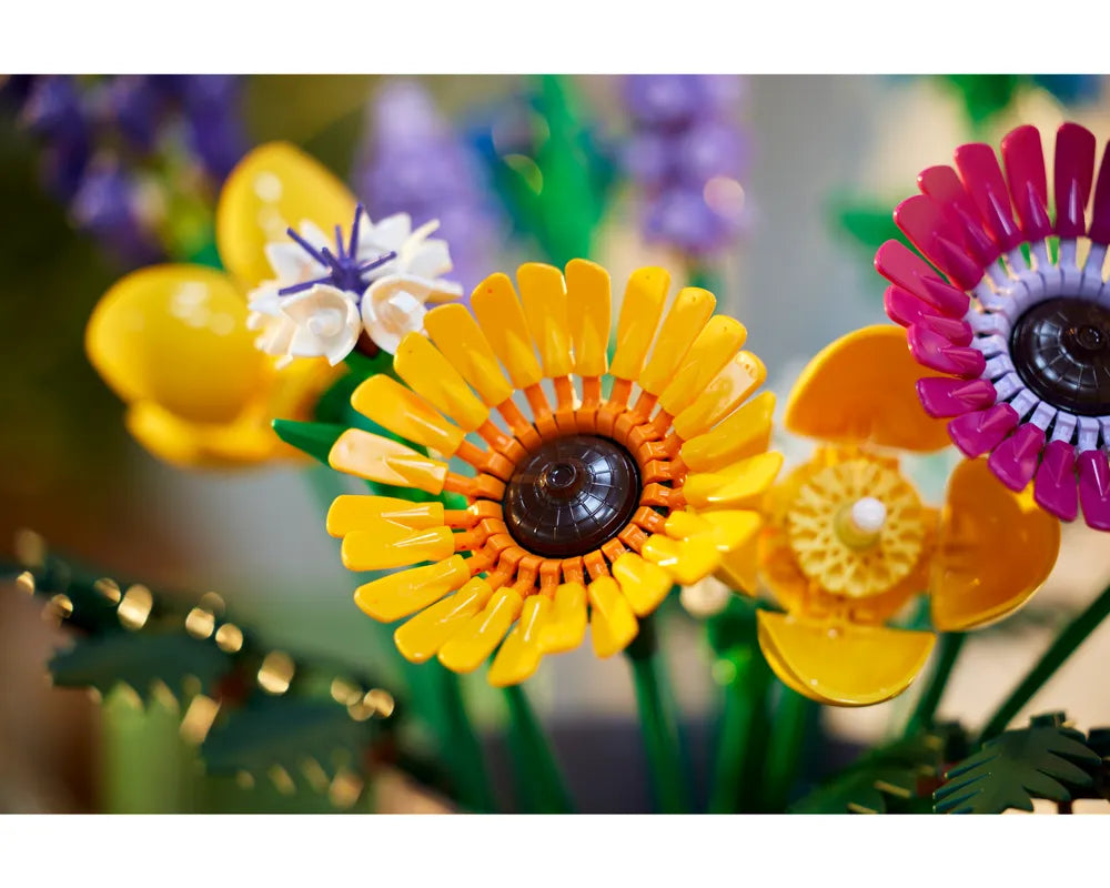 LEGO Botanicals 10313 - Wildflower Bouquet - Authentic LEGO Set Image 3