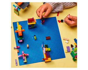 LEGO Classic 11025 - Blue Baseplate - Authentic LEGO Set Image 4