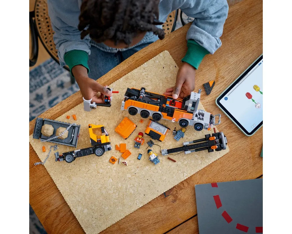 LEGO City 60467 - Heavy-Duty Recovery Tow Truck with Crane - Authentic LEGO Set Image 18
