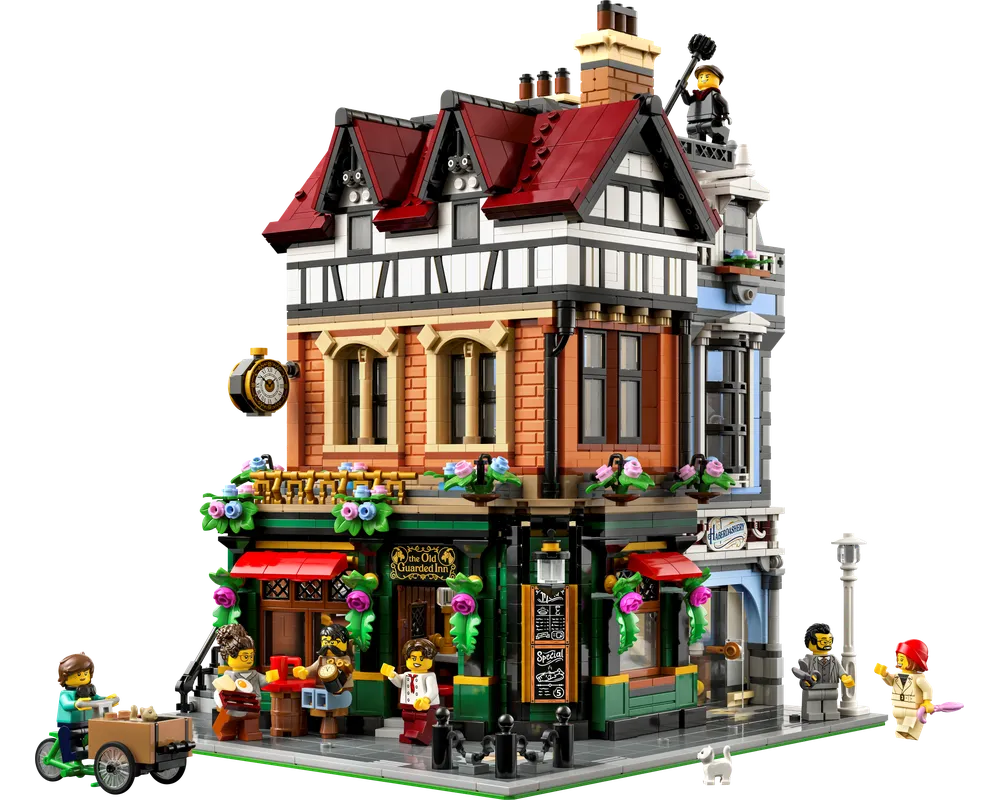 LEGO Creator 10350 - Tudor Corner - Authentic LEGO Set Image 3