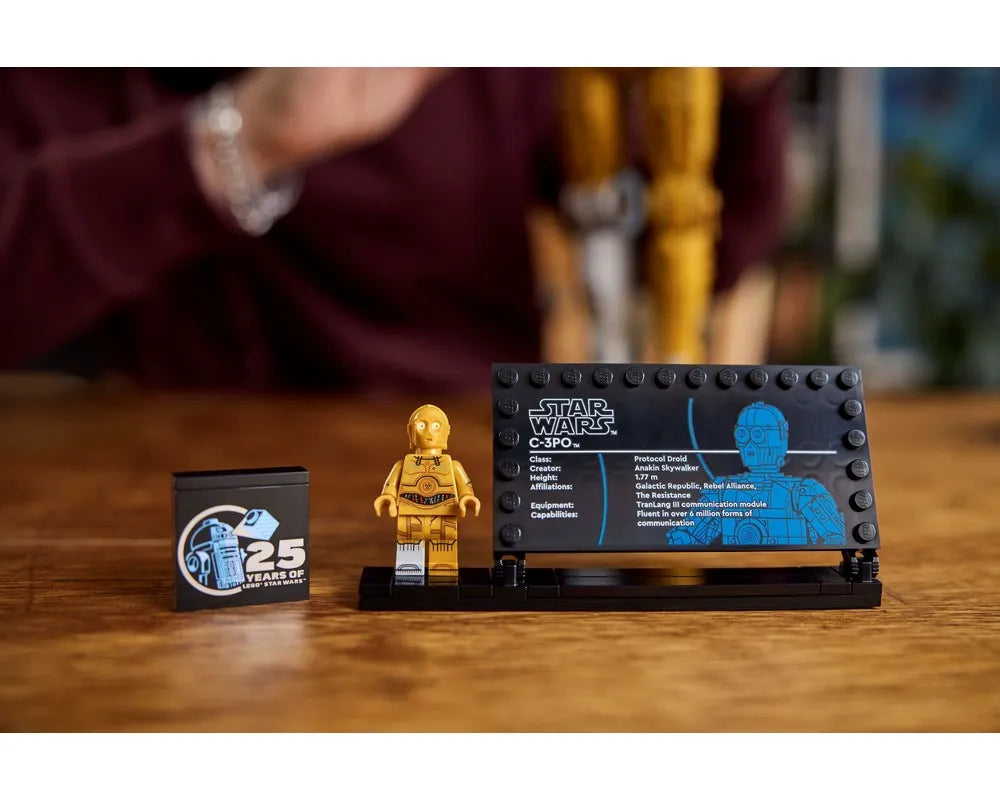 LEGO Star Wars 75398 - C-3PO - Authentic LEGO Set Image 6