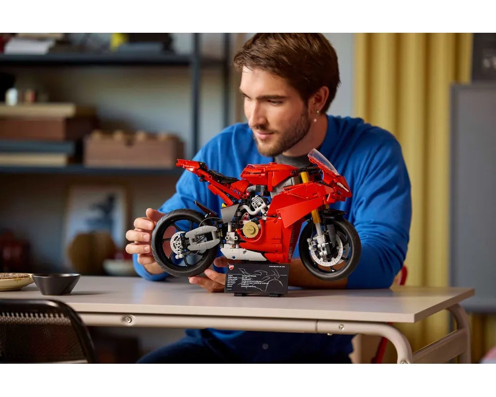 LEGO Technic 42202 - Ducati Panigale V4 S Motorcycle - Authentic LEGO Set Image 4