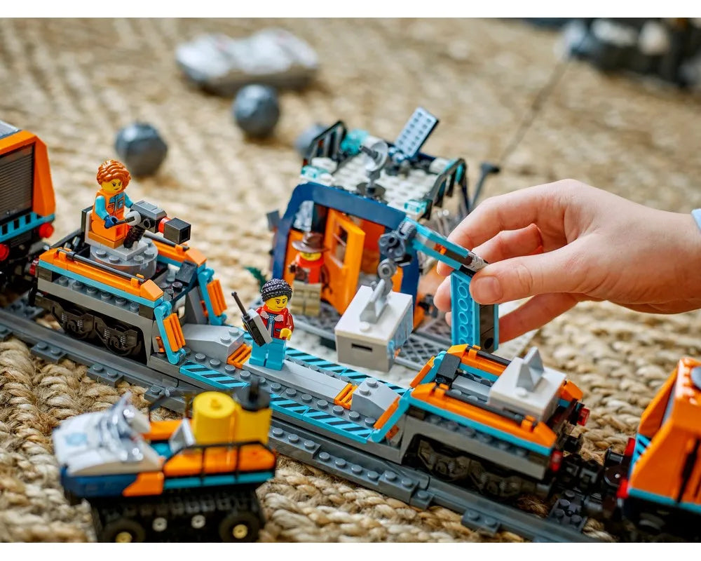 LEGO City 60470 - Explorers' Arctic Polar Express Train - Authentic LEGO Set Image 20