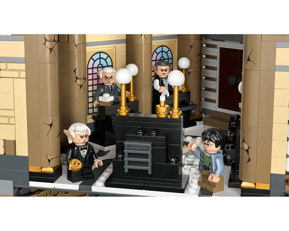 LEGO Harry Potter 76417 - Gringotts Wizarding Bank - Collectors' Edition - Authentic LEGO Set Image 5