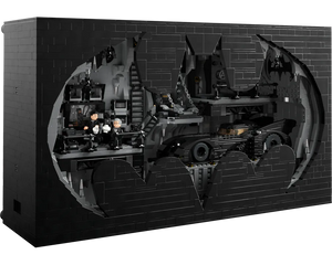 LEGO Super Heroes 76252 - Batcave - Shadow Box - Authentic LEGO Set Image 2