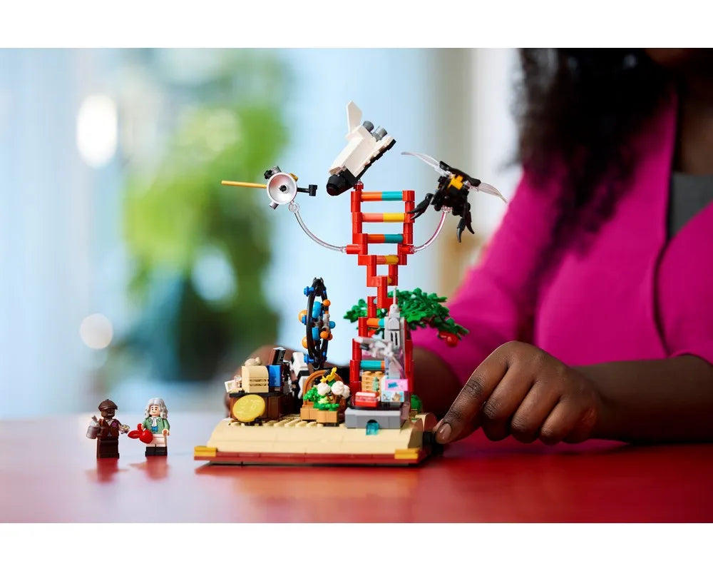 LEGO LEGO Ideas &#40;CUUSOO&#41; 21355 - The Evolution of STEM - Authentic LEGO Set Image 12