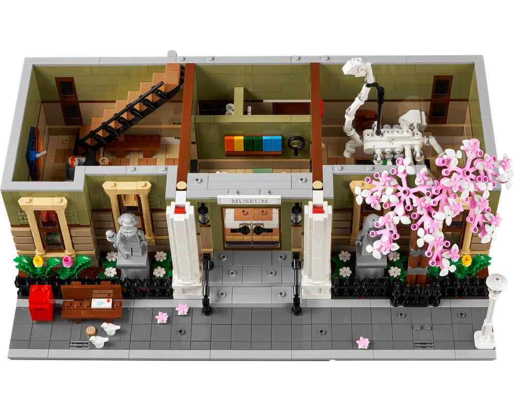 LEGO Creator 10326 - Natural History Museum - Authentic LEGO Set Image 14