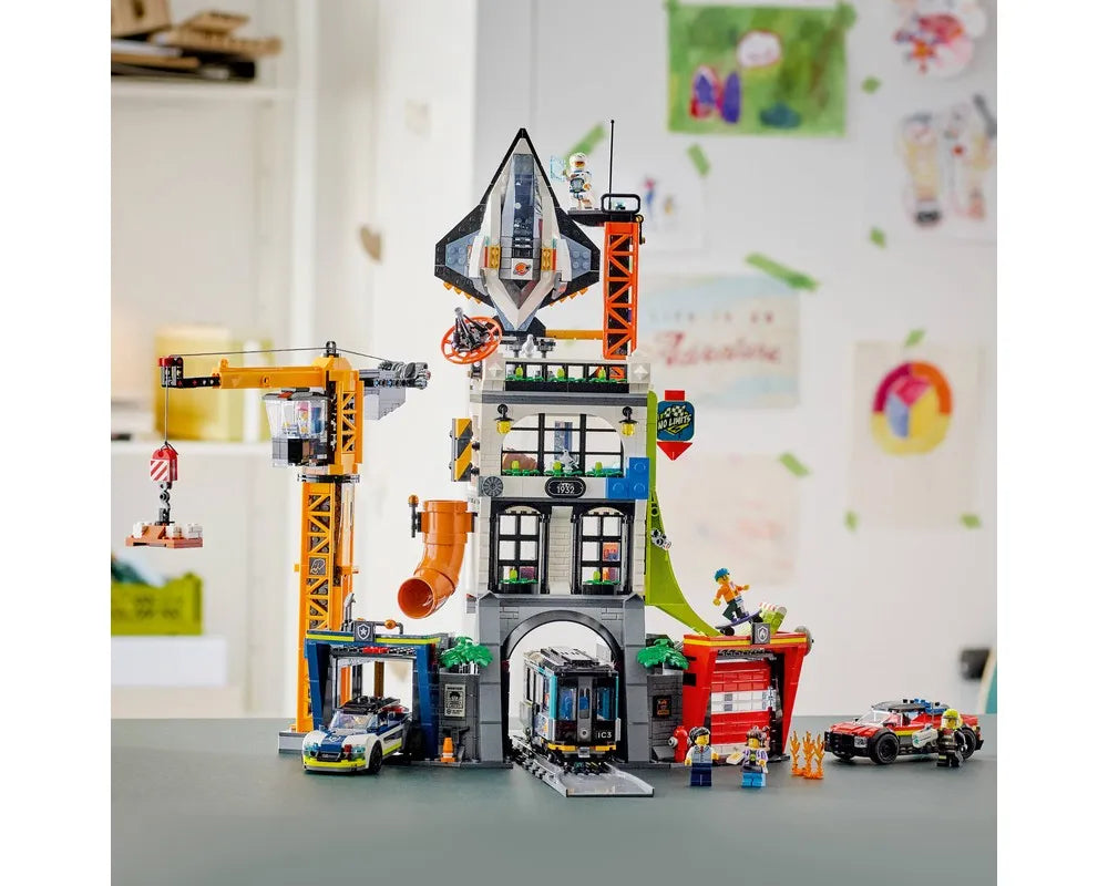 LEGO City 60473 - The City Tower - Authentic LEGO Set Image 26