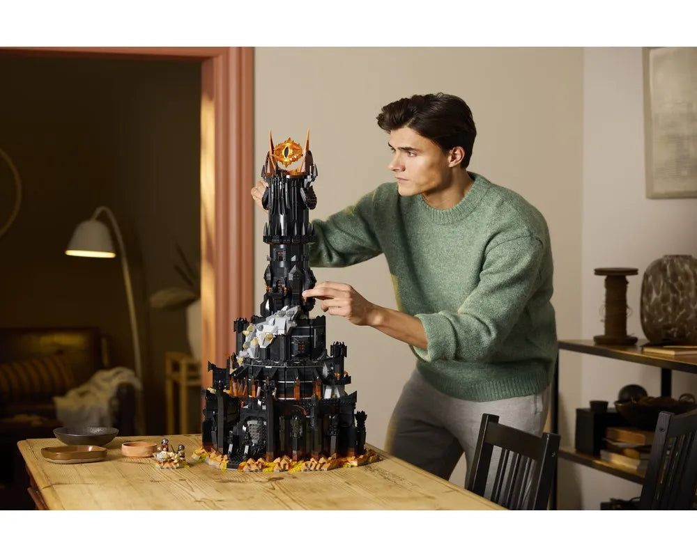 LEGO The Hobbit and The Lord of the Rings 10333 - Barad-dûr - Authentic LEGO Set Image 13