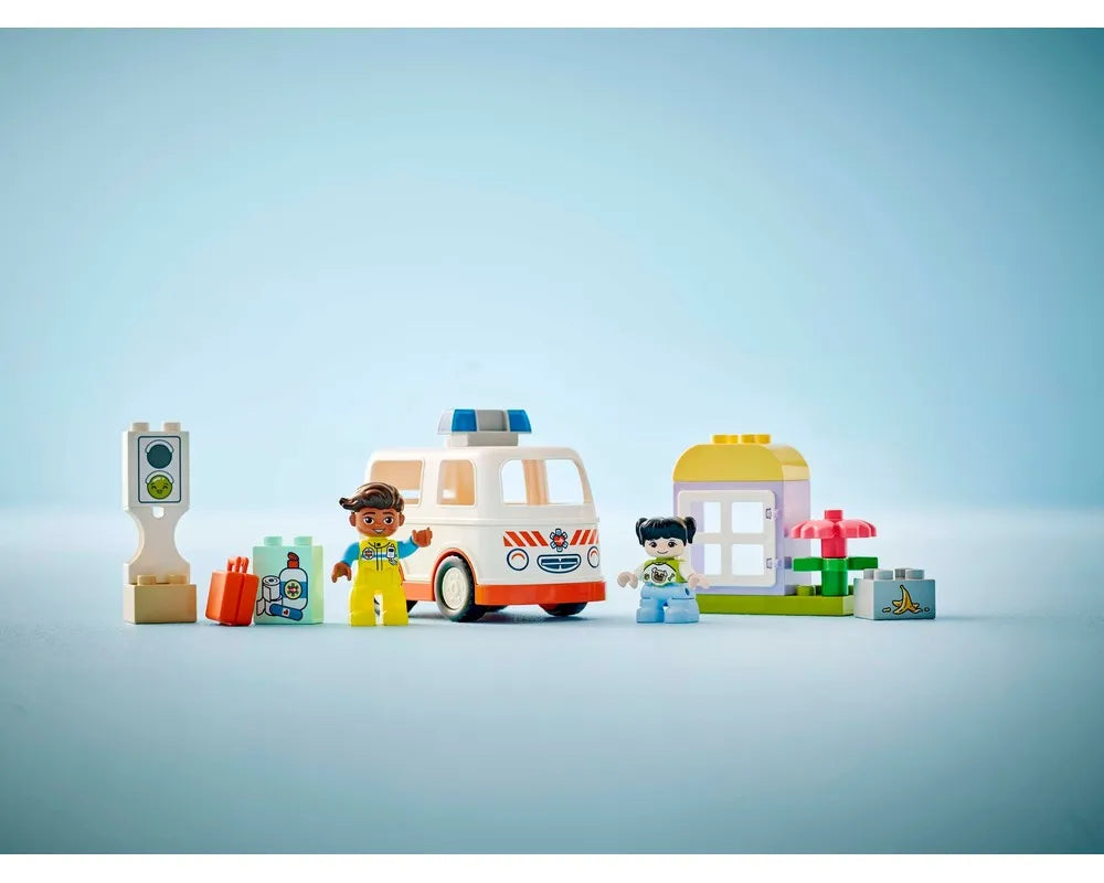 LEGO DUPLO 10447 - Ambulance & Driver - Authentic LEGO Set Image 8