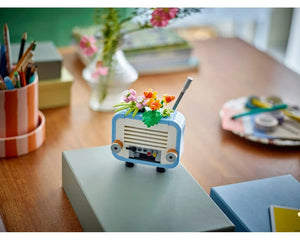 LEGO Creator 31172 - Record Player with Flowers - Authentic LEGO Set Image 10