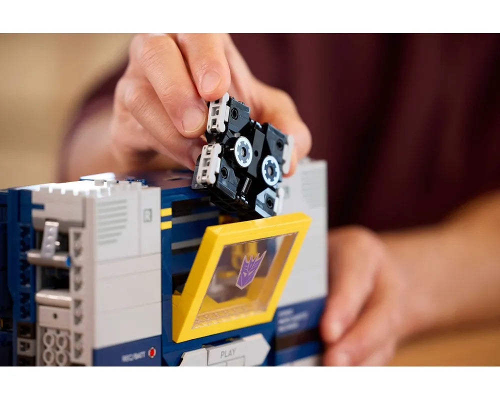 LEGO LEGO Ideas &#40;CUUSOO&#41; 10358 - Soundwave - Authentic LEGO Set Image 11