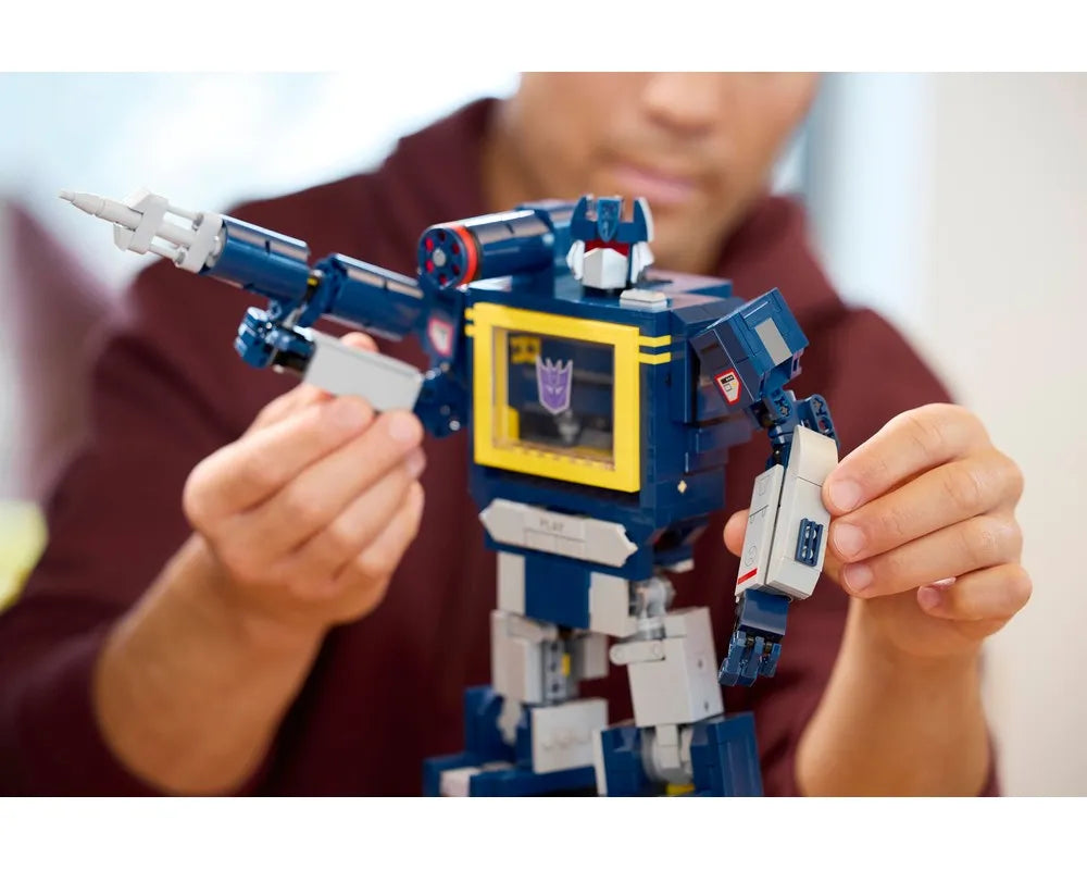 LEGO LEGO Ideas &#40;CUUSOO&#41; 10358 - Soundwave - Authentic LEGO Set Image 14