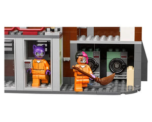 LEGO Super Heroes 70912 - Arkham Asylum - Authentic LEGO Set Image 11