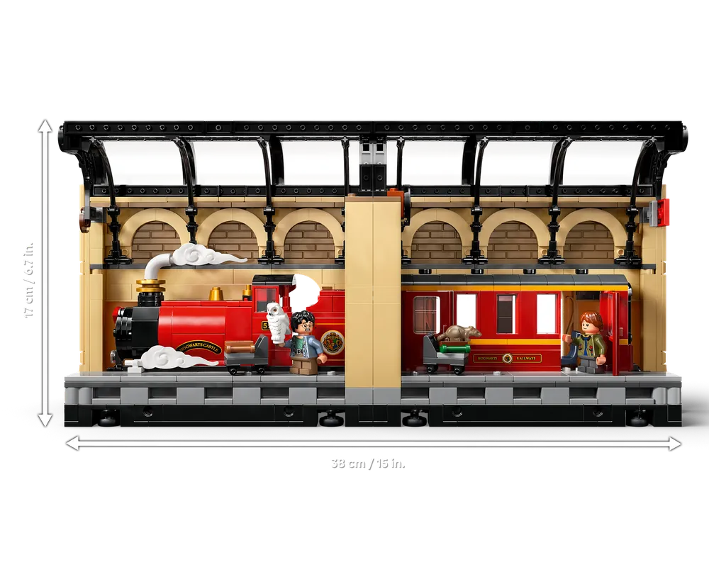 LEGO Harry Potter 76450 - Book Nook: Hogwarts Express - Authentic LEGO Set Image 17