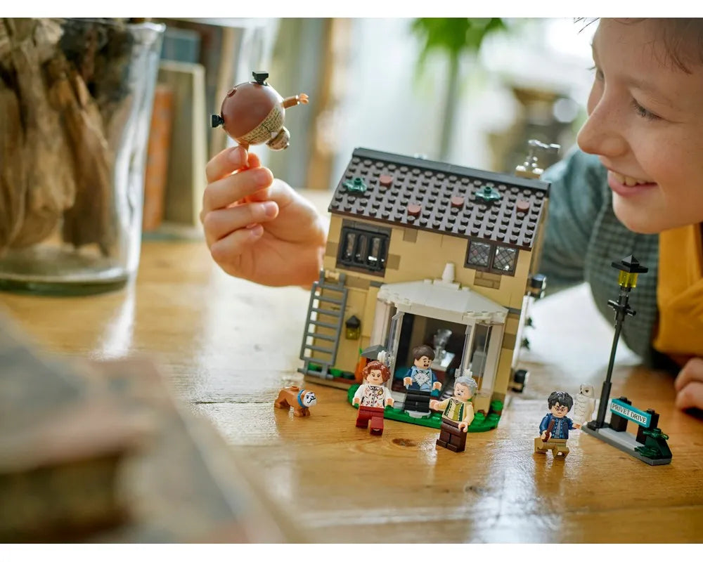 LEGO Harry Potter 76451 - Privet Drive: Aunt Marge's Visit - Authentic LEGO Set Image 21