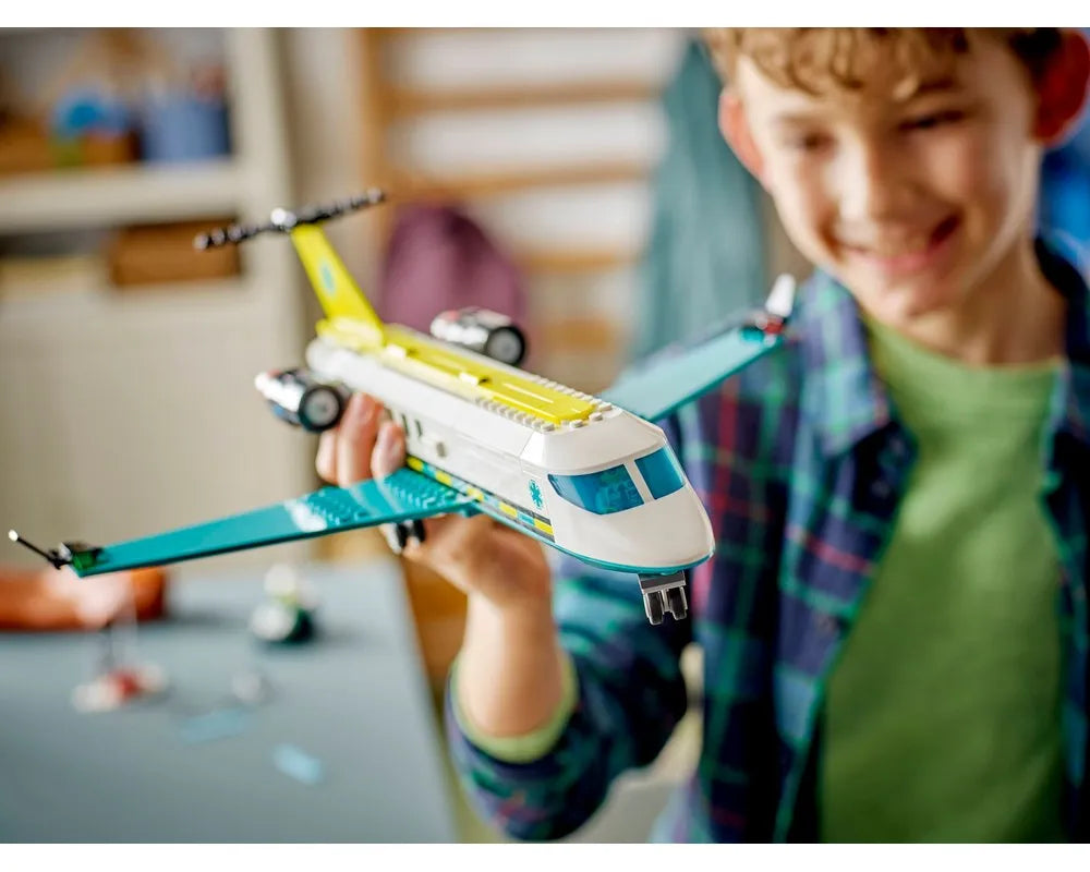 LEGO City 60465 - Emergency Air Ambulance Airplane - Authentic LEGO Set Image 20