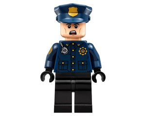 LEGO Super Heroes 70912 - Arkham Asylum - Authentic LEGO Set Image 18