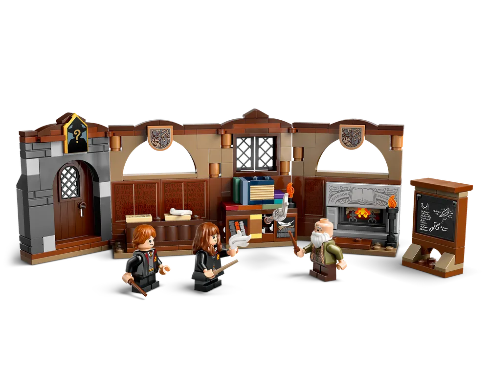LEGO Harry Potter 76442 - Hogwarts Castle: Charms Class - Authentic LEGO Set Image 5