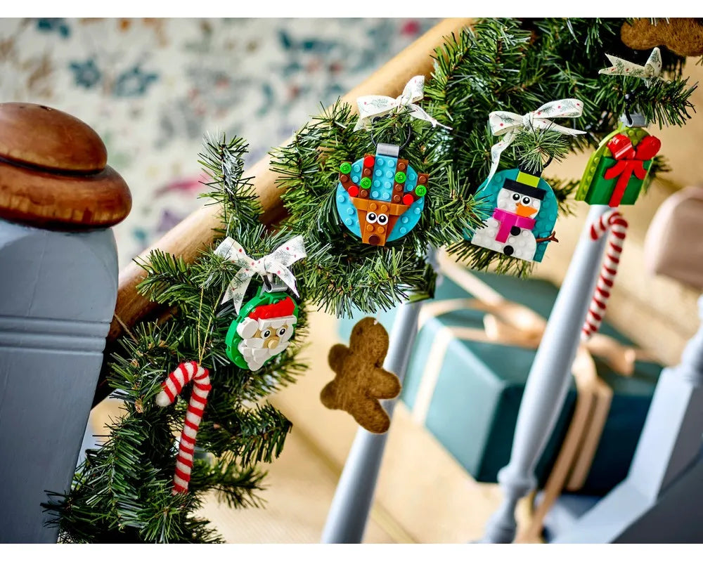 LEGO Holiday & Event 40744 - Christmas Ornament Selection - Authentic LEGO Set Image 4
