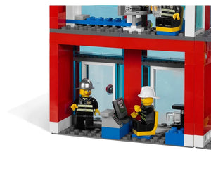 LEGO City 7208 - Fire Station - Authentic LEGO Set Image 5