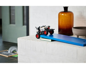 =LEGO Technic 42150 - Monster Jam Monster Mutt Dalmatian - Authentic LEGO Set Image 3